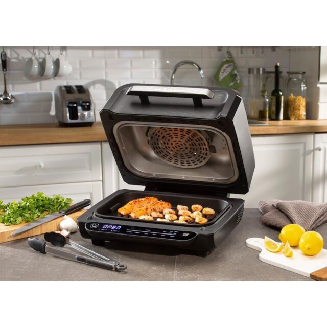 Daewoo SDA2479 8 in 1 Health Grill and Air Fryer