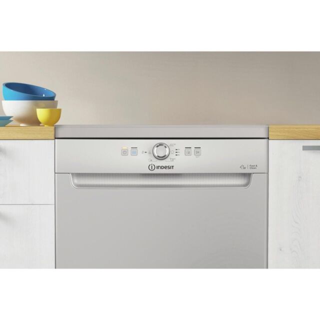 Indesit D2F HK26 S UK 60cm Dishwasher - Silver