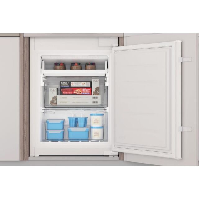 Indesit INC18T311 Built-In Fridge Freezer