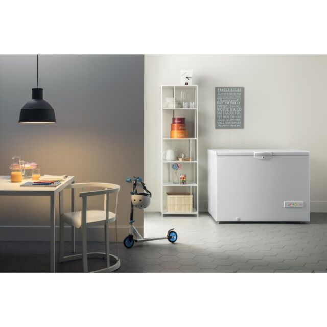 Indesit OS 1A 250 H2 1 Chest Freezer - White