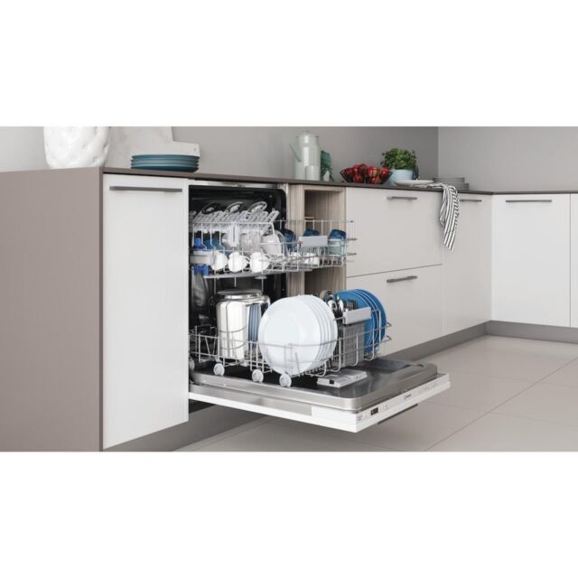 Indesit DIC3B16UK Integrated Dishwasher