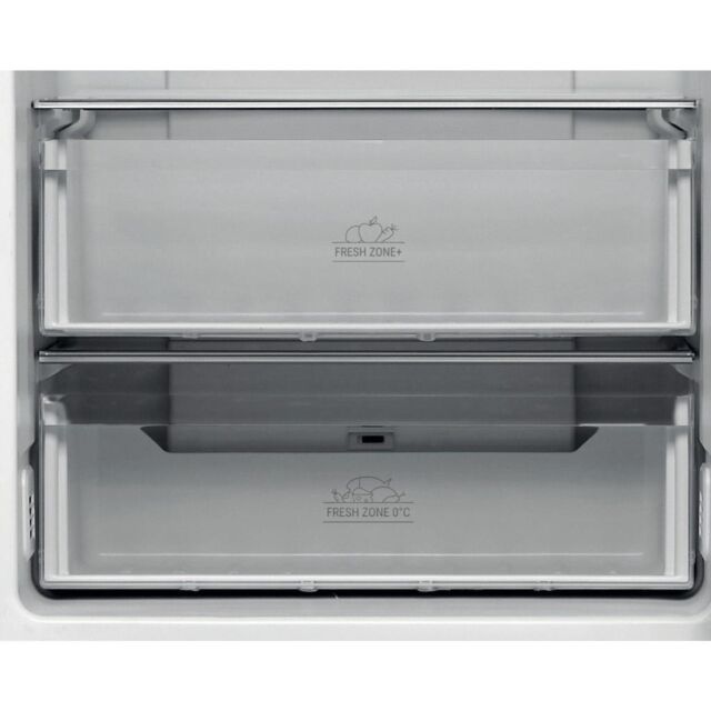 Hotpoint H3T811IOX1 Freestanding Fridge Freezer - Inox