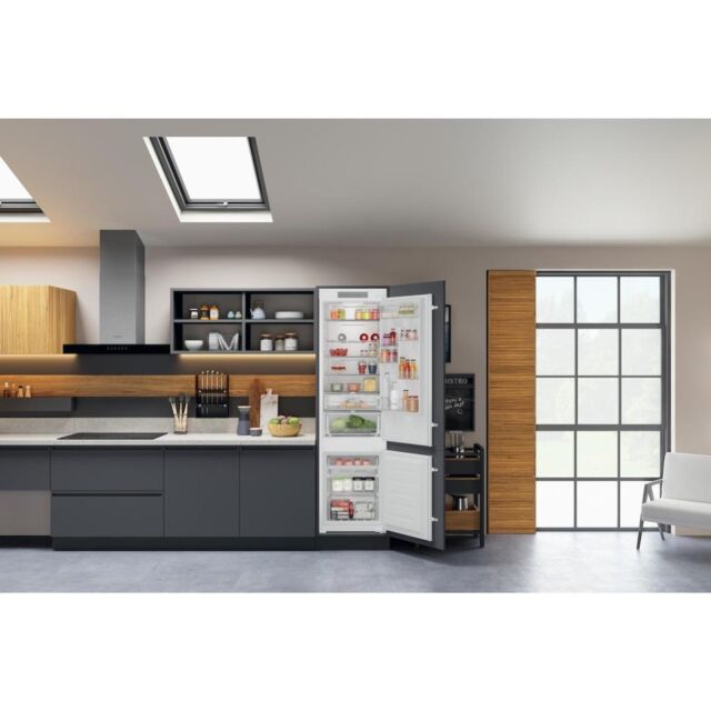 Hotpoint HTC20 T321 UK Fridge Freezer - White