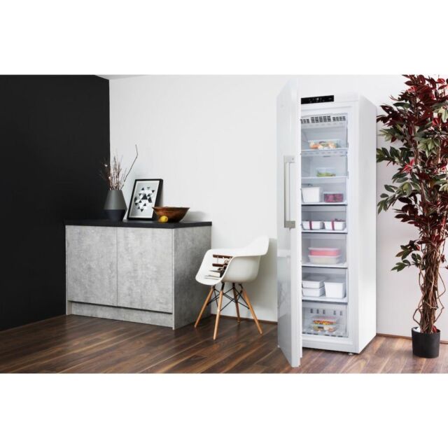 Hotpoint freestanding upright freezer: white