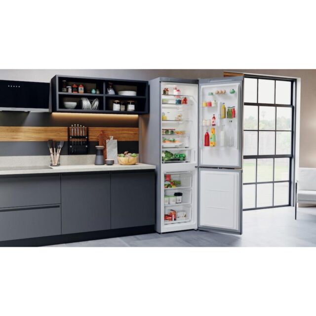 Hotpoint H7X93TSX Freestanding Fridge Freezer