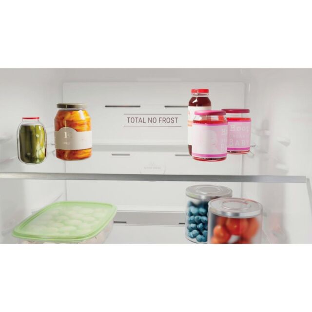 Hotpoint H3X81IW Freestanding Fridge Freezer