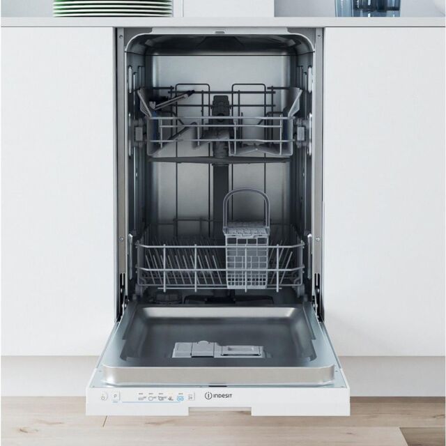 Indesit IN2ID10CS80UK Built-In 60cm Dishwasher