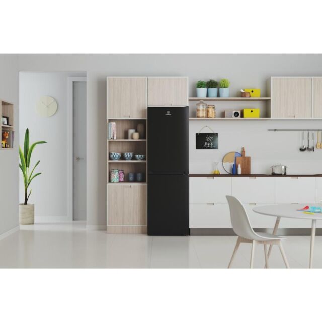 Indesit INFC850TI1K1 Freestanding Fridge Freezer - Black