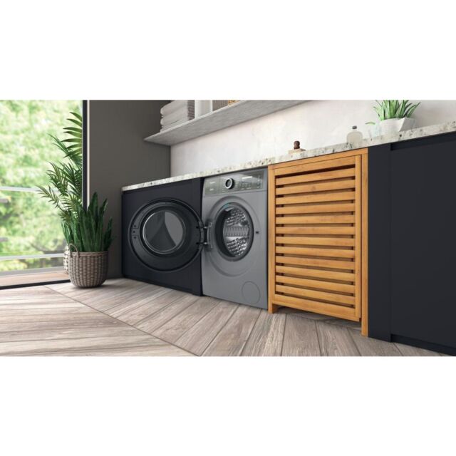 Hotpoint H8 W046SB UK Washing Machine - Silver