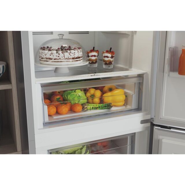 Indesit INFC850TI1S1 Freestanding Fridge Freezer - Silver