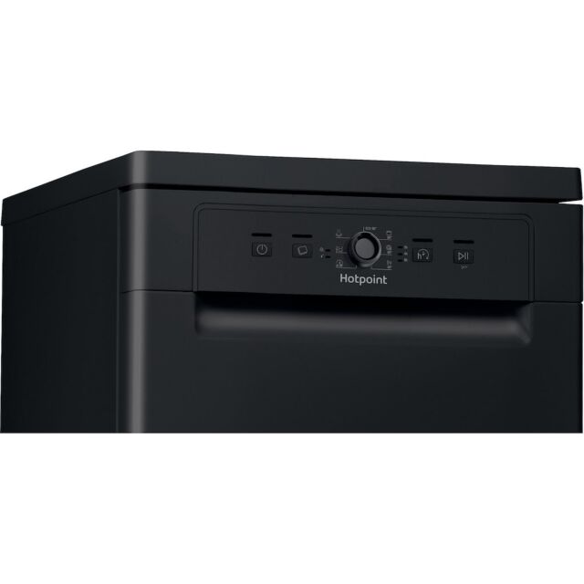 Hotpoint dishwasher: slim, black