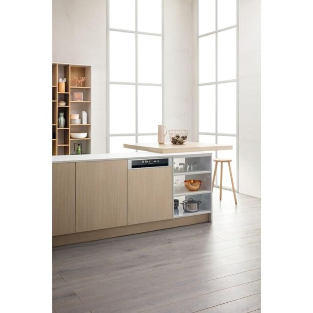 Hotpoint semi integrated dishwasher: full size, inox