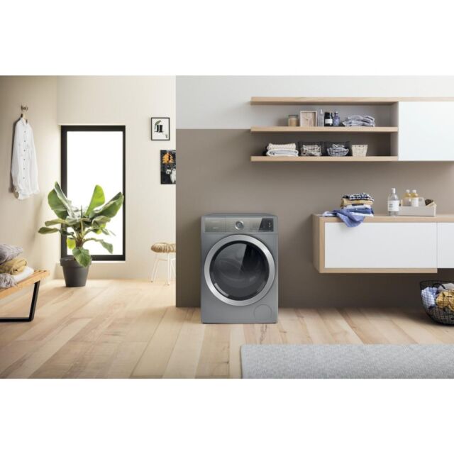 Hotpoint H8 W046SB UK Washing Machine - Silver