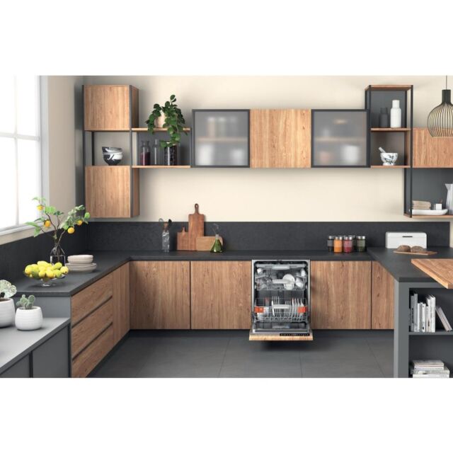Hotpoint HIP 4O539 WLEGT UK Integrated Dishwasher