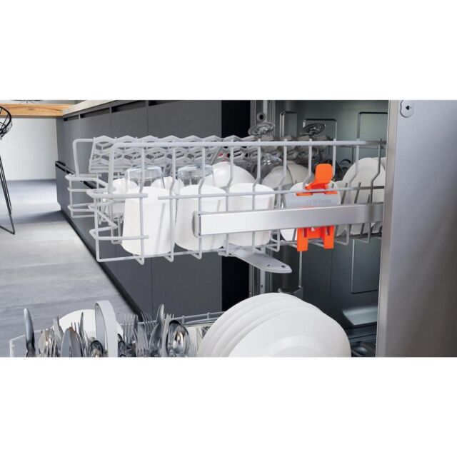Hotpoint HF9E 1B19 S UK Slimline Freestanding Dishwasher