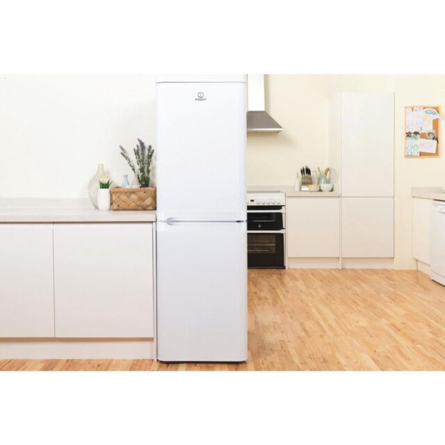 Indesit IB55 732 W UK Freestanding Fridge Freezer - White