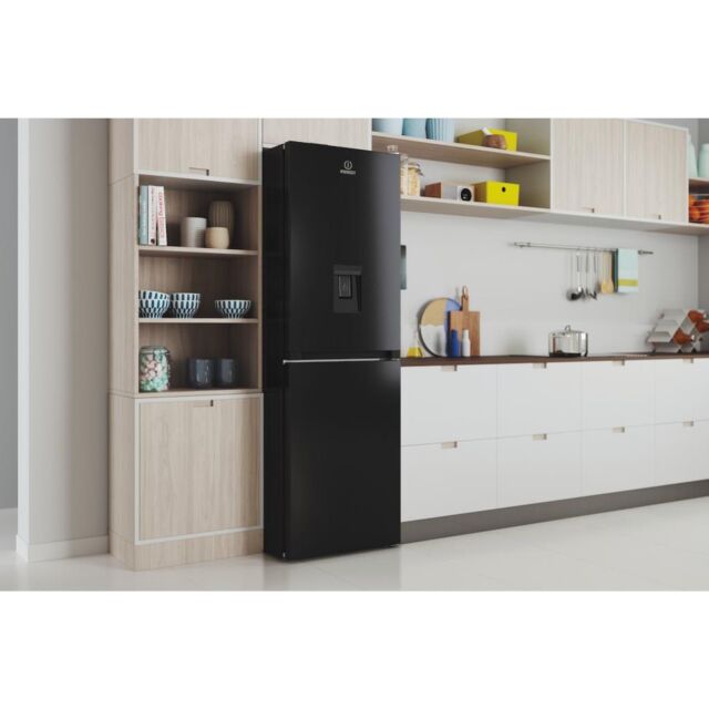 Indesit INFC850TI1KAQUA1 Freestanding Fridge Freezer - Black