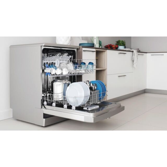 Indesit DFE 1B19 X UK Dishwasher - Silver