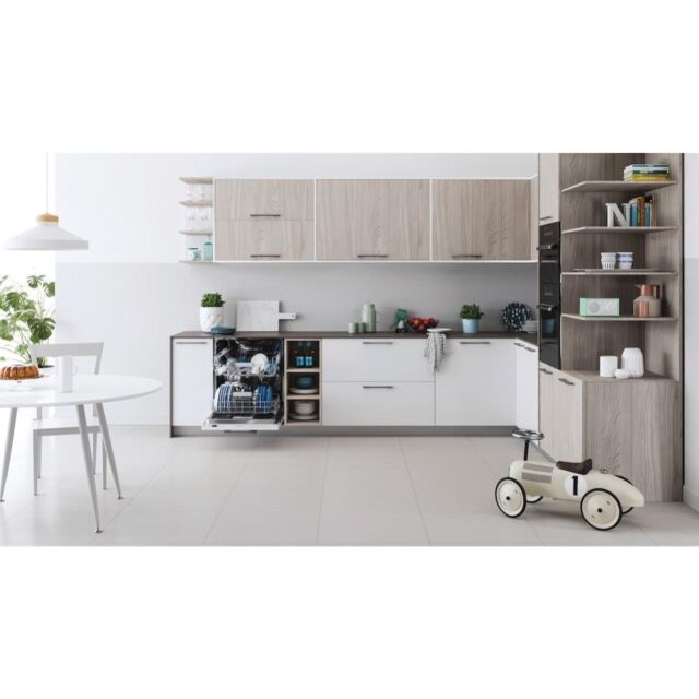 Indesit DIC3B16UK Integrated Dishwasher
