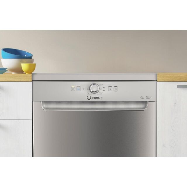 Indesit DFE 1B19 X UK Dishwasher - Silver