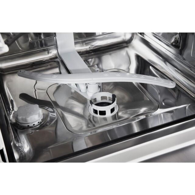 Hotpoint dishwasher: full size, white