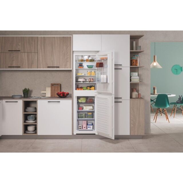 Indesit IBC185050F1 Built-In Fridge Freezer