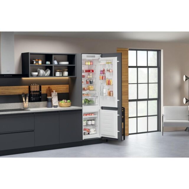 Hotpoint HTC20 T321 UK Fridge Freezer - White