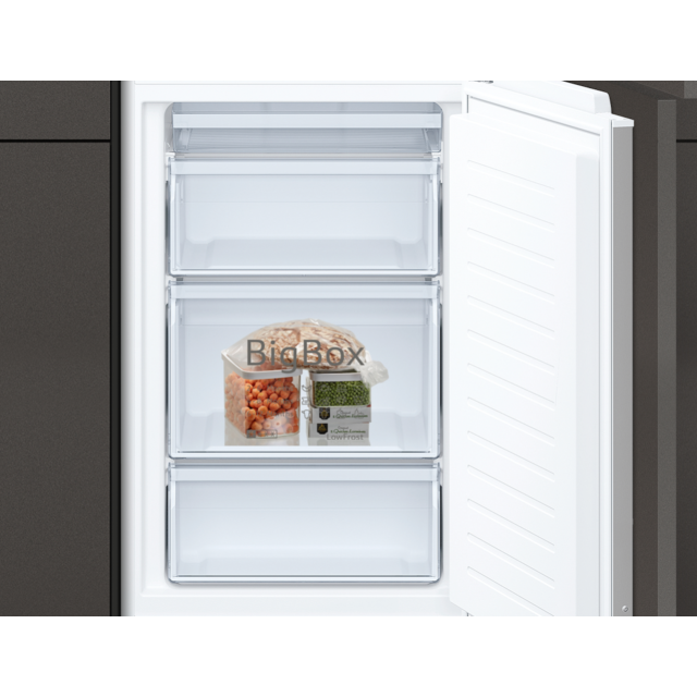 Neff KI5852FF0G, Built-in fridge-freezer with freezer at bottom