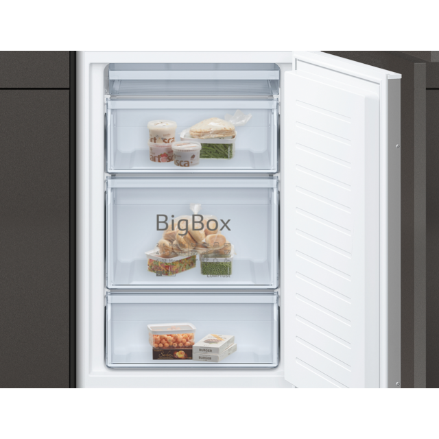 Neff KI5852SF0G, Built-in fridge-freezer with freezer at bottom