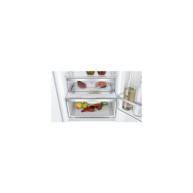 Neff KI7867FE0, Built-in fridge-freezer with freezer at bottom