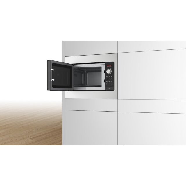 Bosch BFL523MS3B, Built-in microwave oven