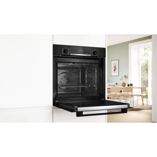 Bosch HQA574BB3B, Built-in oven with added steam function