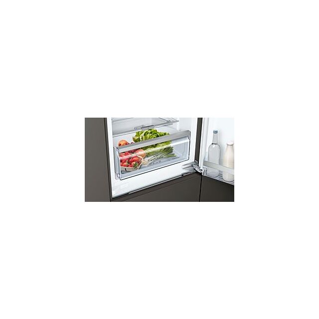 Neff KI6863FE0G, Built-in fridge-freezer with freezer at bottom