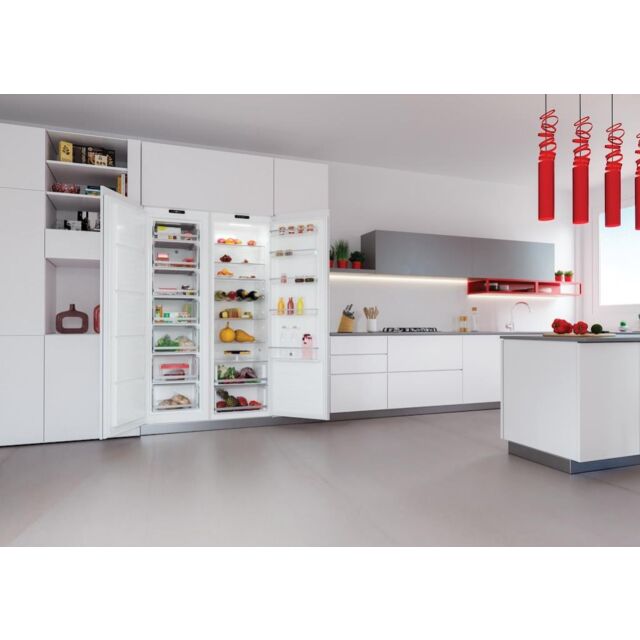 Hoover HBOL 172UK/N 316L Integrated Larder Fridge