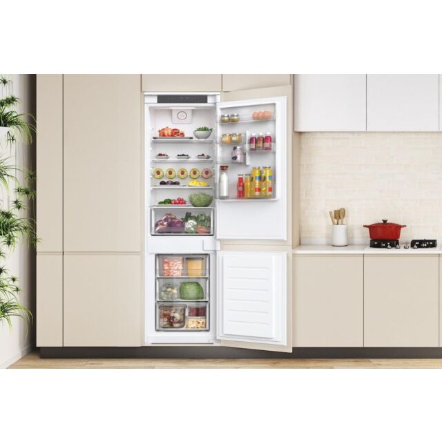 Hoover HFLF3518EW Built-In Fridge Freezer