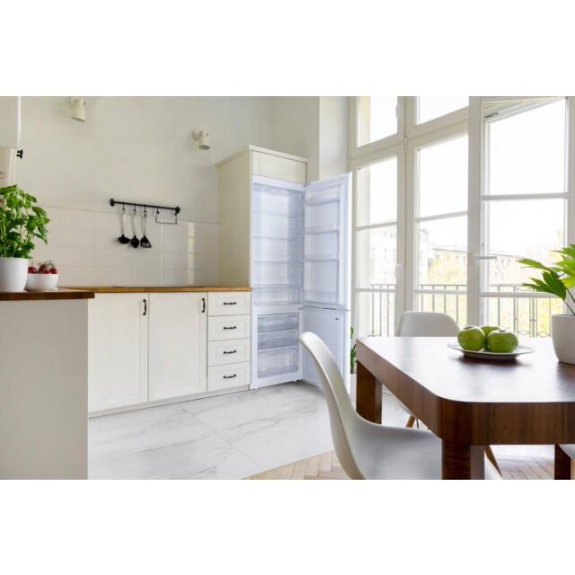 IK20568W.E TALL FRIDGE FREEZER IN WHITE
