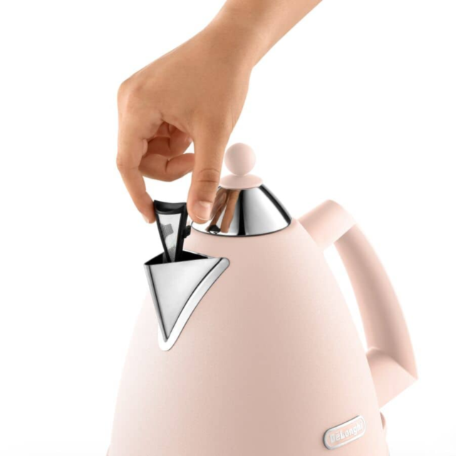 DeLonghi KBX3016.PK Argento Flora Kettle - Pink