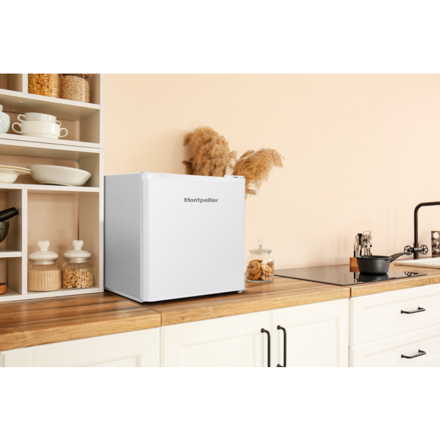 Montpellier MDATTFZW Table Top Freezer
