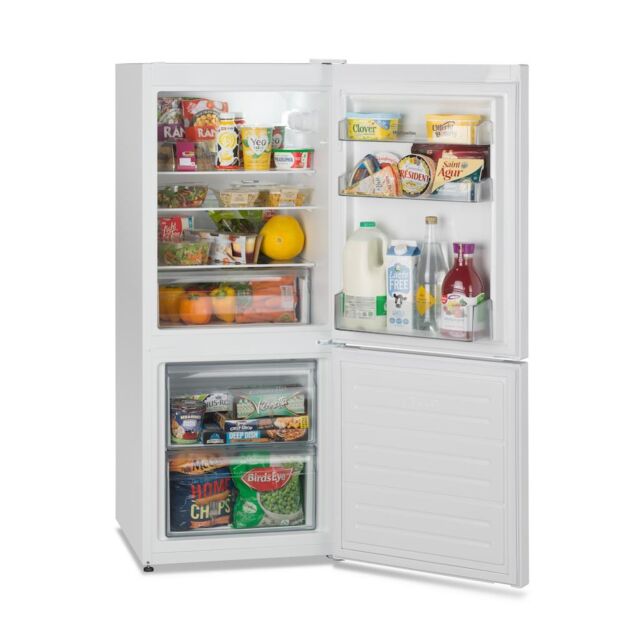 Montpellier MLF136EW Low Frost Fridge Freezer In White