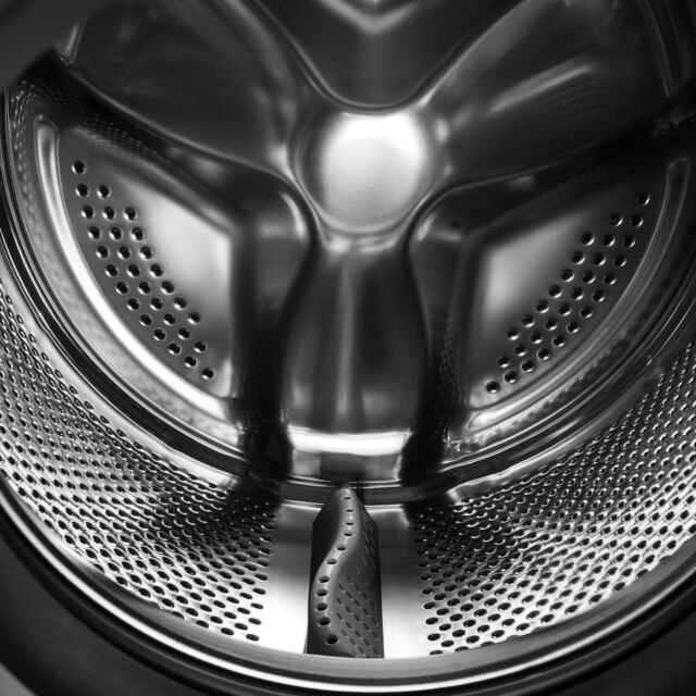 Montpellier MWM814BLS 8kg 1400rpm Freestanding Washing Machine - Silver