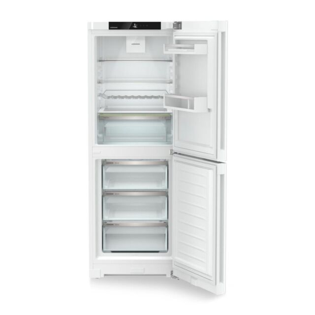 Liebherr CNd5023 Freestanding Fridge Freezer with EasyFresh and NoFrost