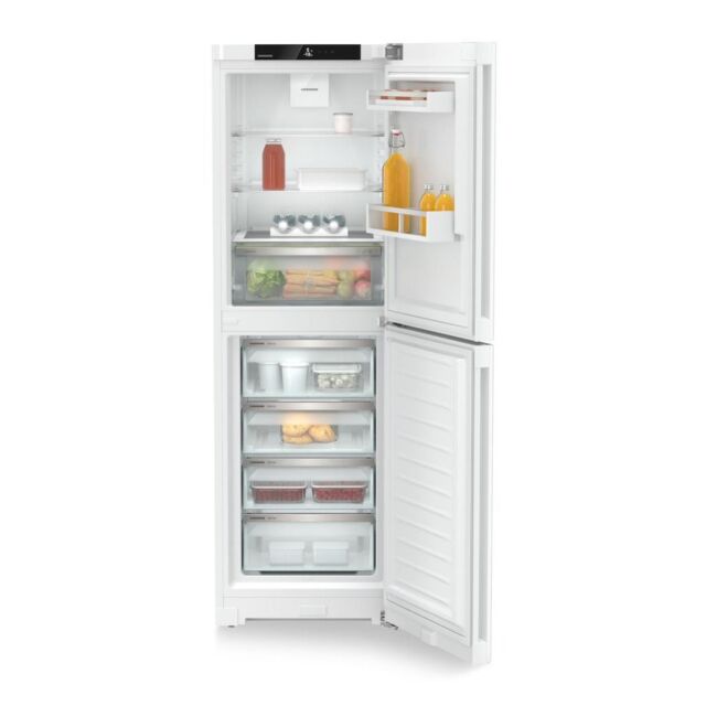 Liebherr CNd5204 Freestanding Fridge Freezer with EasyFresh and NoFrost