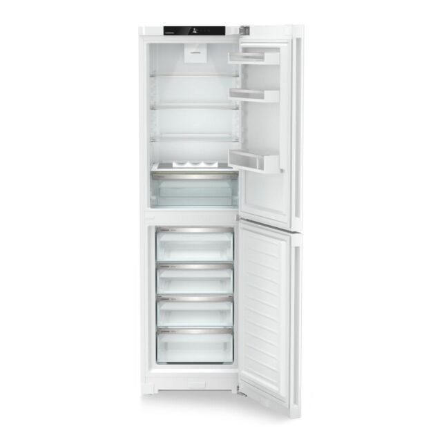 Liebherr CNd5704 Freestanding Fridge Freezer with EasyFresh and NoFrost
