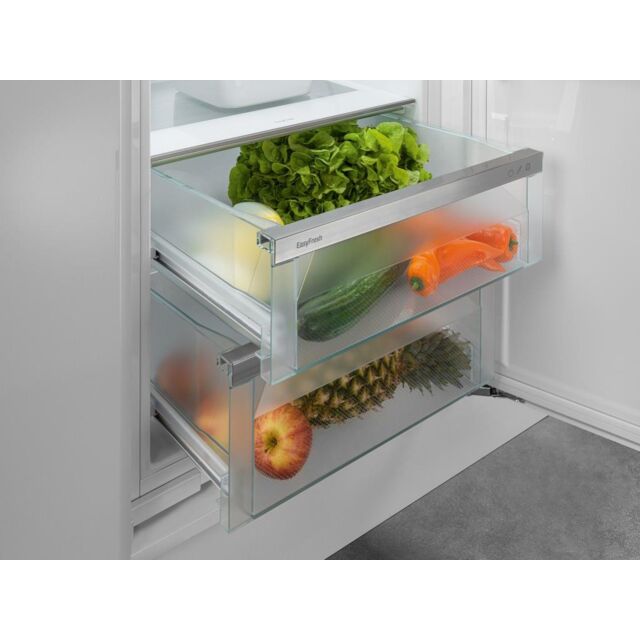 Liebherr IRf5101 Fully Integrated Fridge with Ice Box