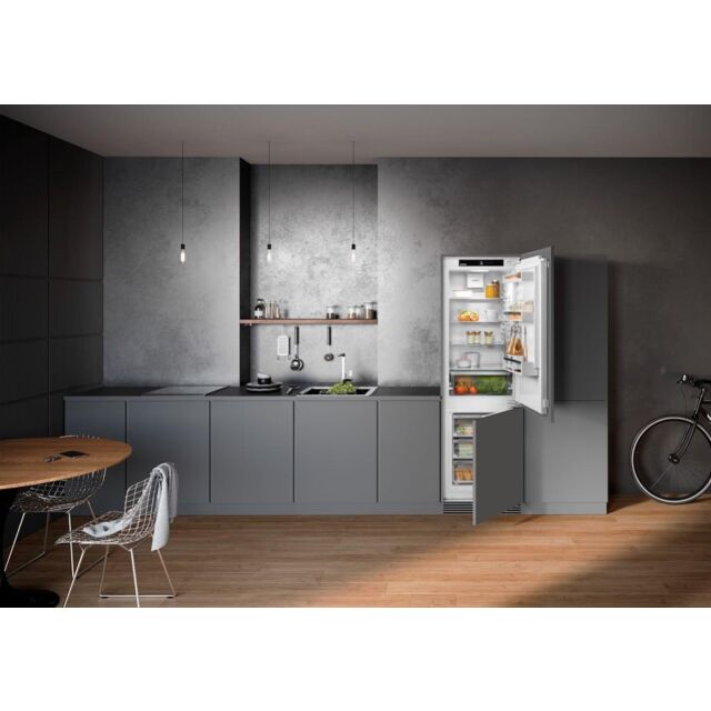 Liebherr ICNf5103 Fully Integrated Fridge Freezer